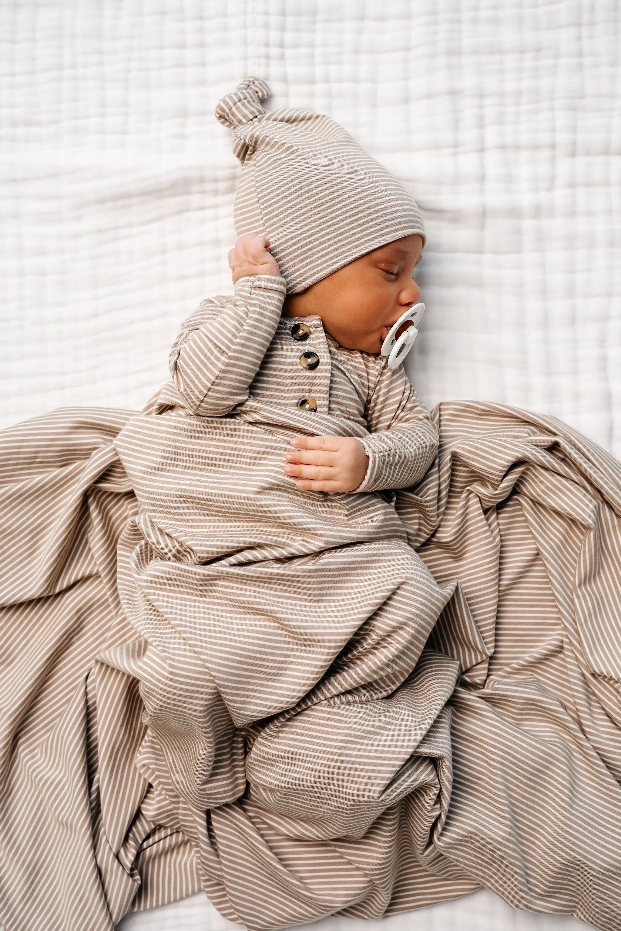 Banks Newborn Hat Bundle (Gown) - Image 2