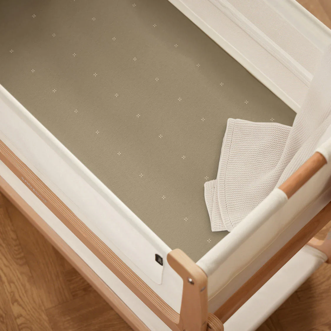 Snuz 2 Pack Fitted Sheets Bassinet - Image 3