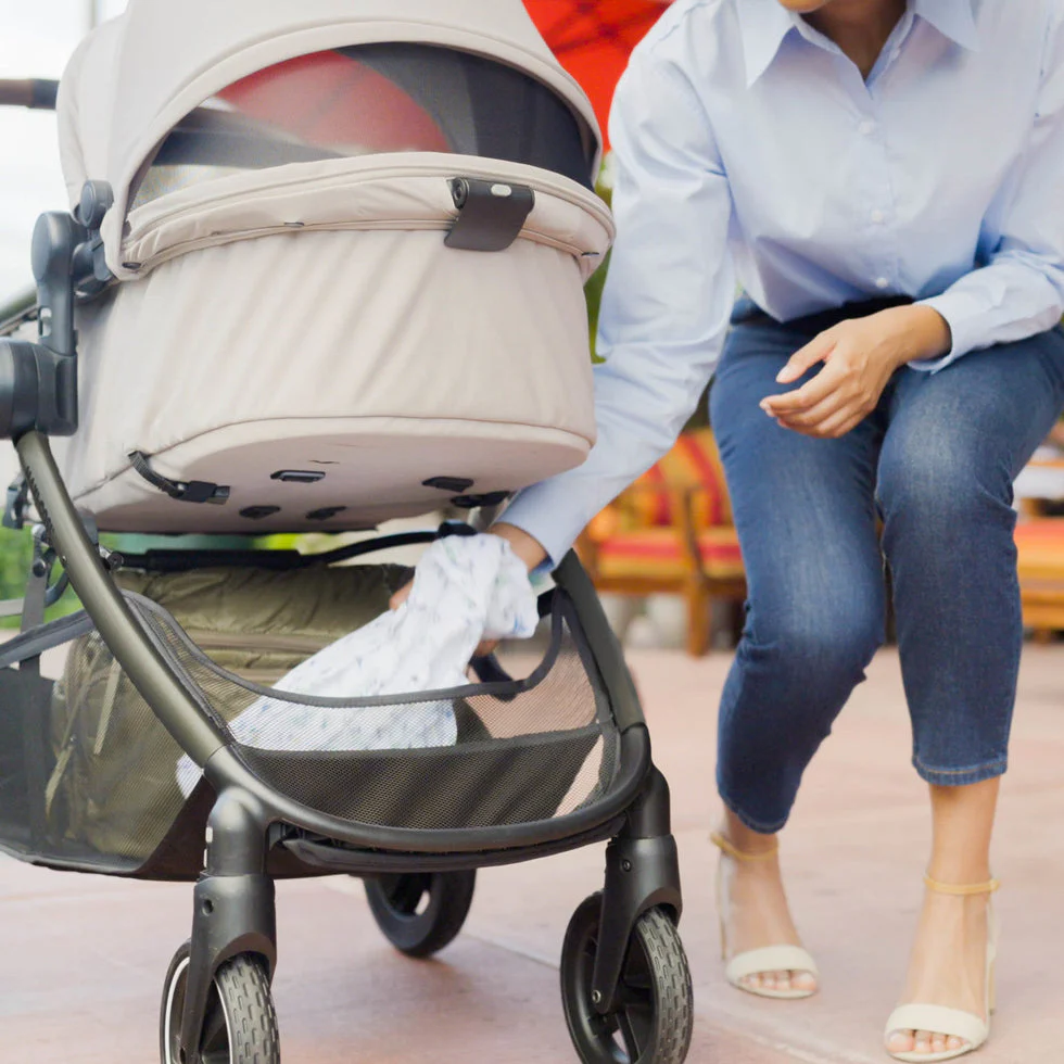 Maxi-Cosi Zelia2 Travel System With Mico Luxe - Image 5