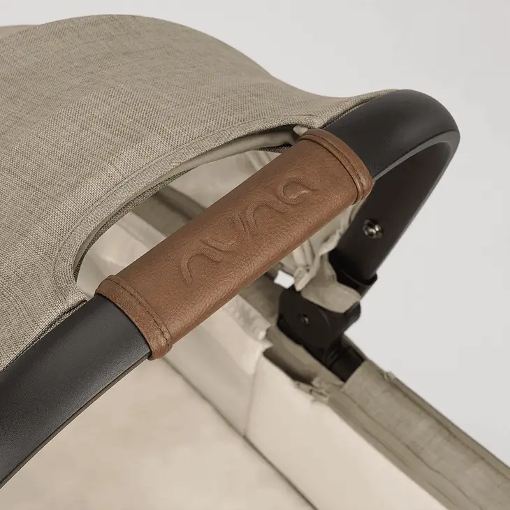 Nuna Demi Next Bassinet and Stand - Image 5
