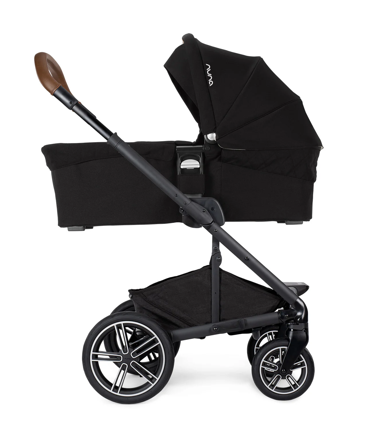 Nuna MIXX Bassinet with Stand - Image 12