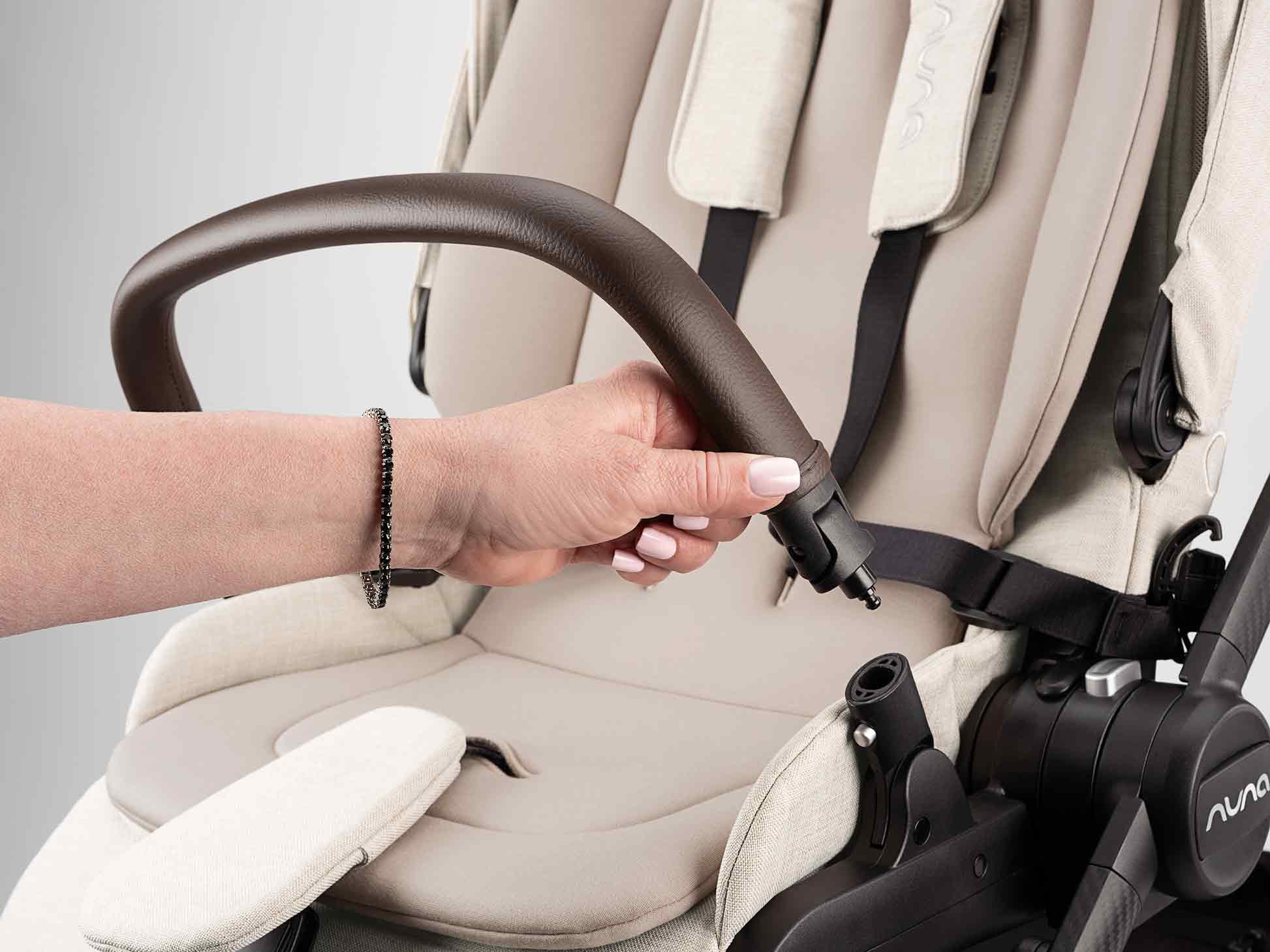 Nuna Swiv + Pipa Aire Rx Travel System - Image 5
