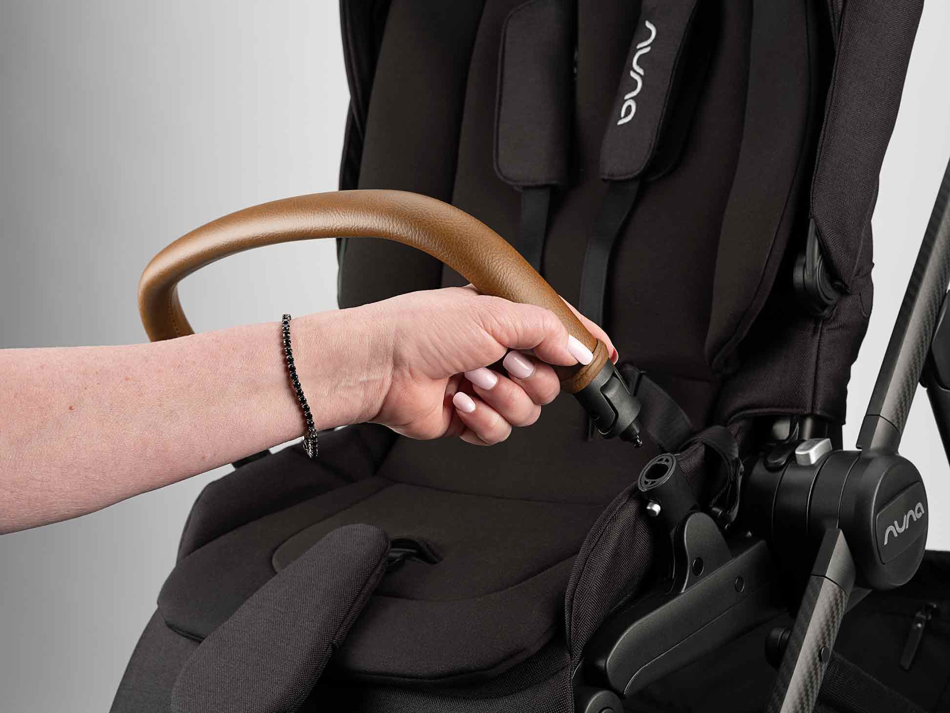 Nuna Swiv + Pipa Rx Travel System - Image 4