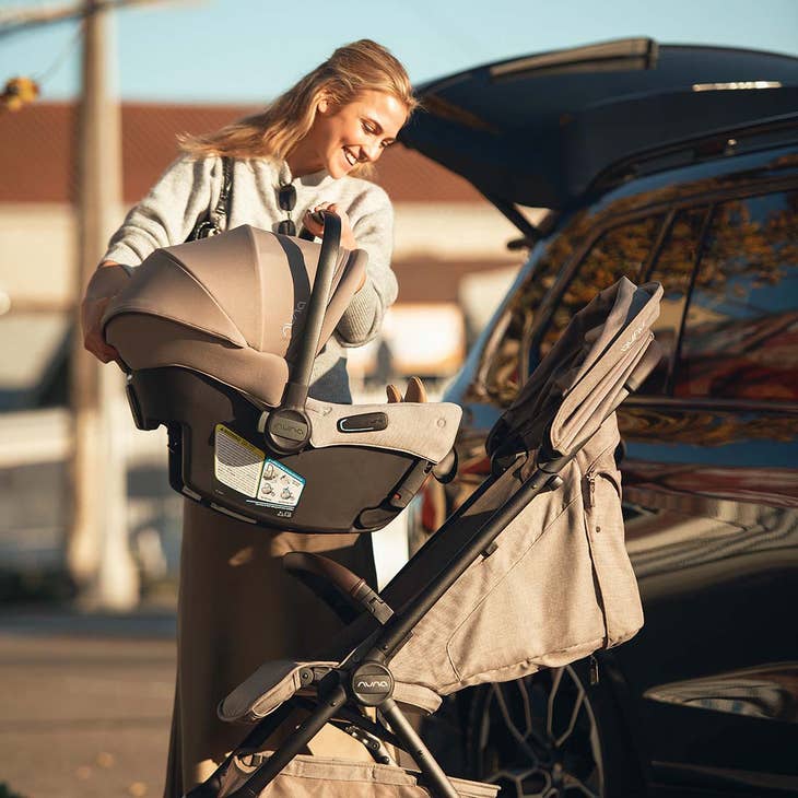 Nuna TRVL lx + PIPA URBN Travel System - Image 2