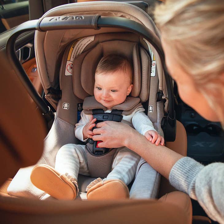 Nuna TRVL lx + PIPA URBN Travel System - Image 3