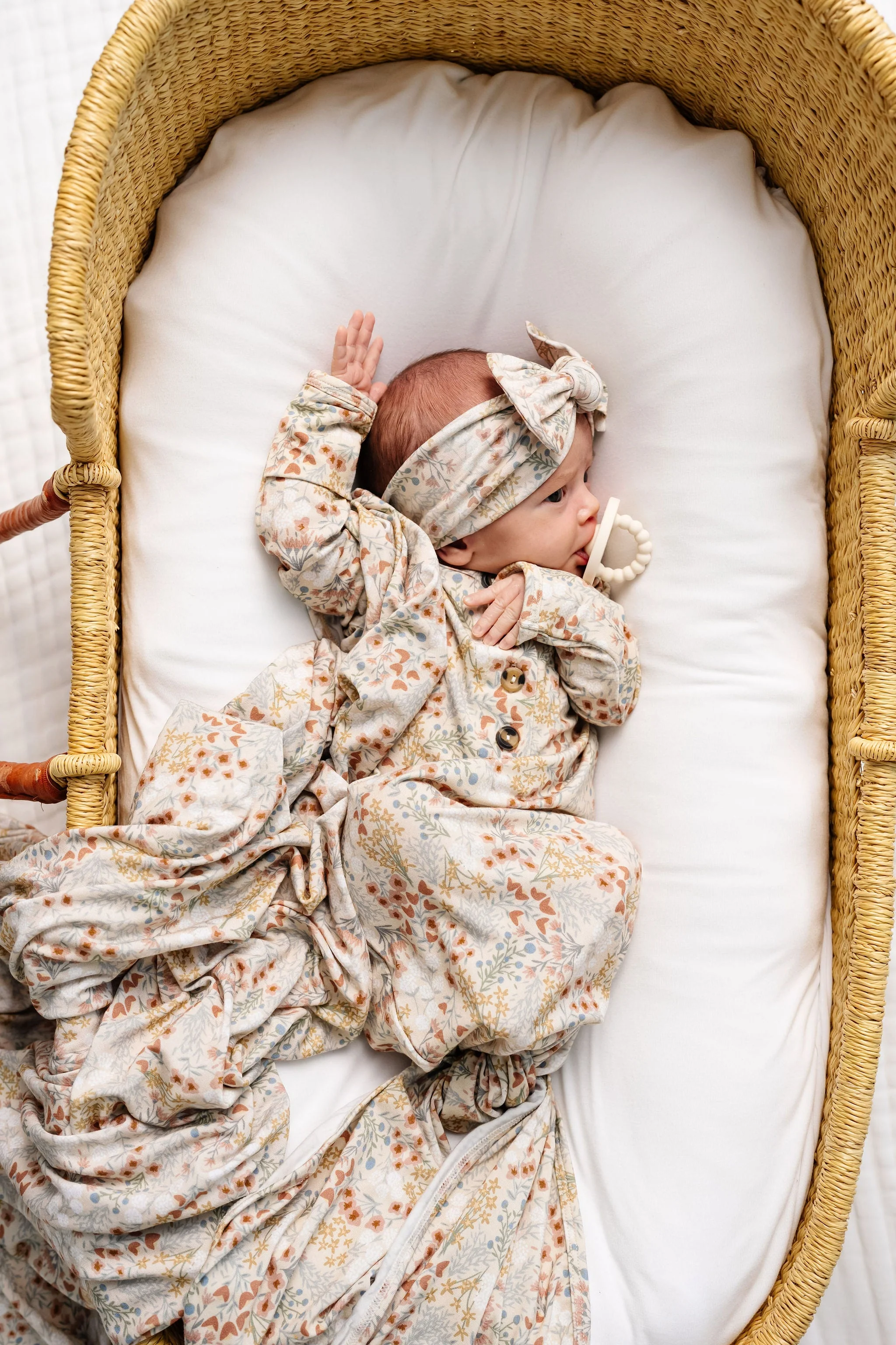 Pearl Newborn Headband Bundle (Gown) - Image 4