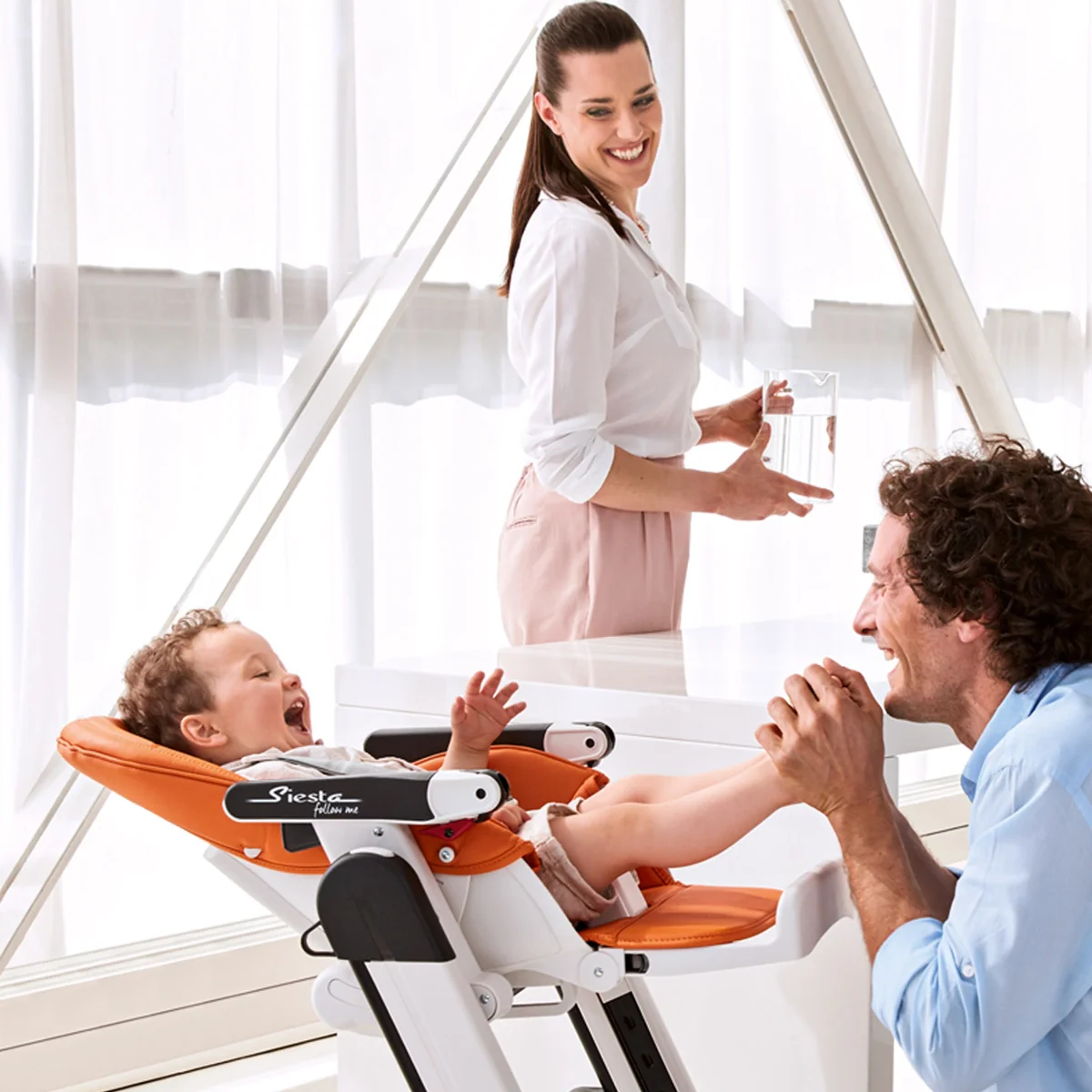 PEG Siesta Highchair - Image 2