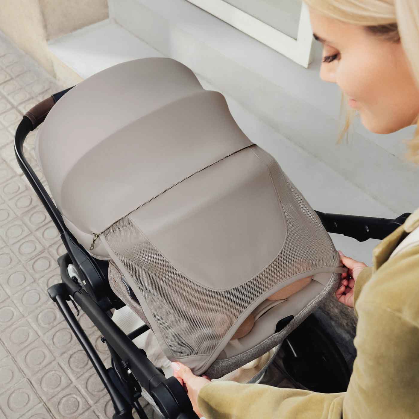 Romer Juni Infant Car Seat - Image 22