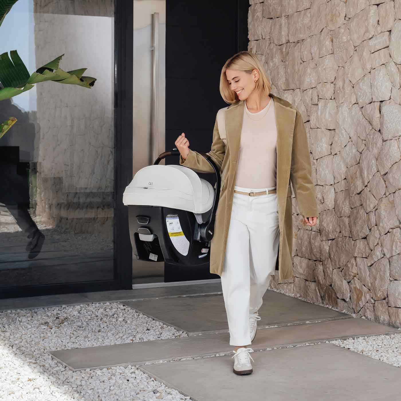 Romer Juni Infant Car Seat - Image 30