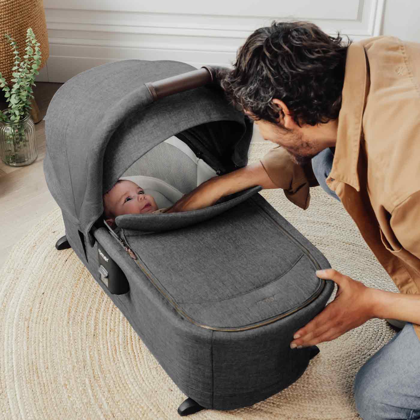 Romer Sera Bassinet - Image 15