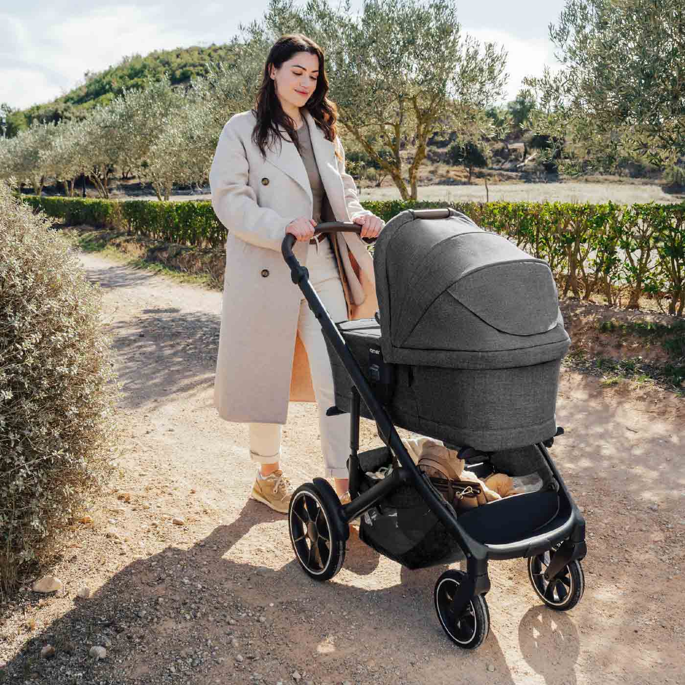 Romer Sera Bassinet - Image 16