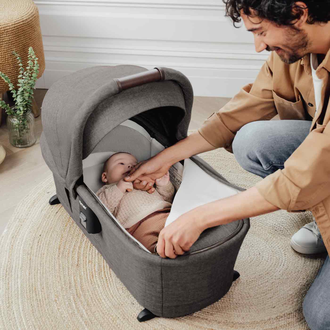 Romer Sera Bassinet - Image 2