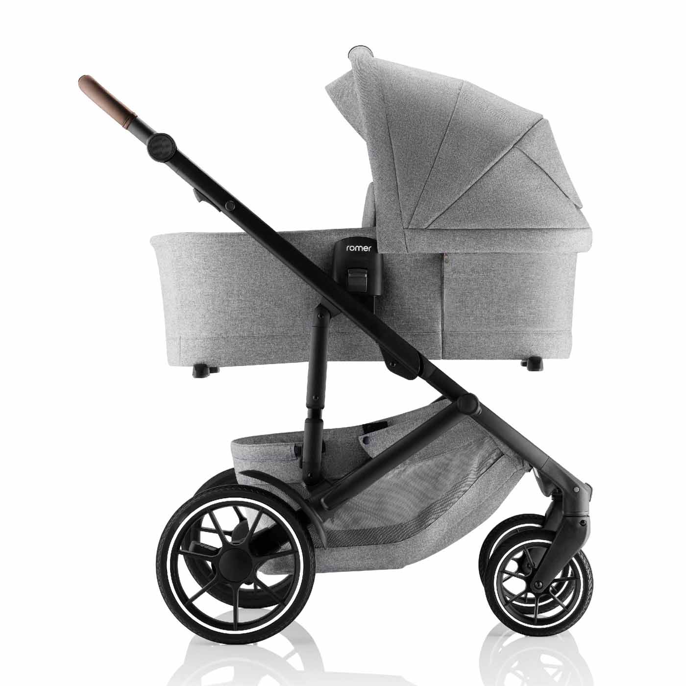 Romer Sera Bassinet - Image 25