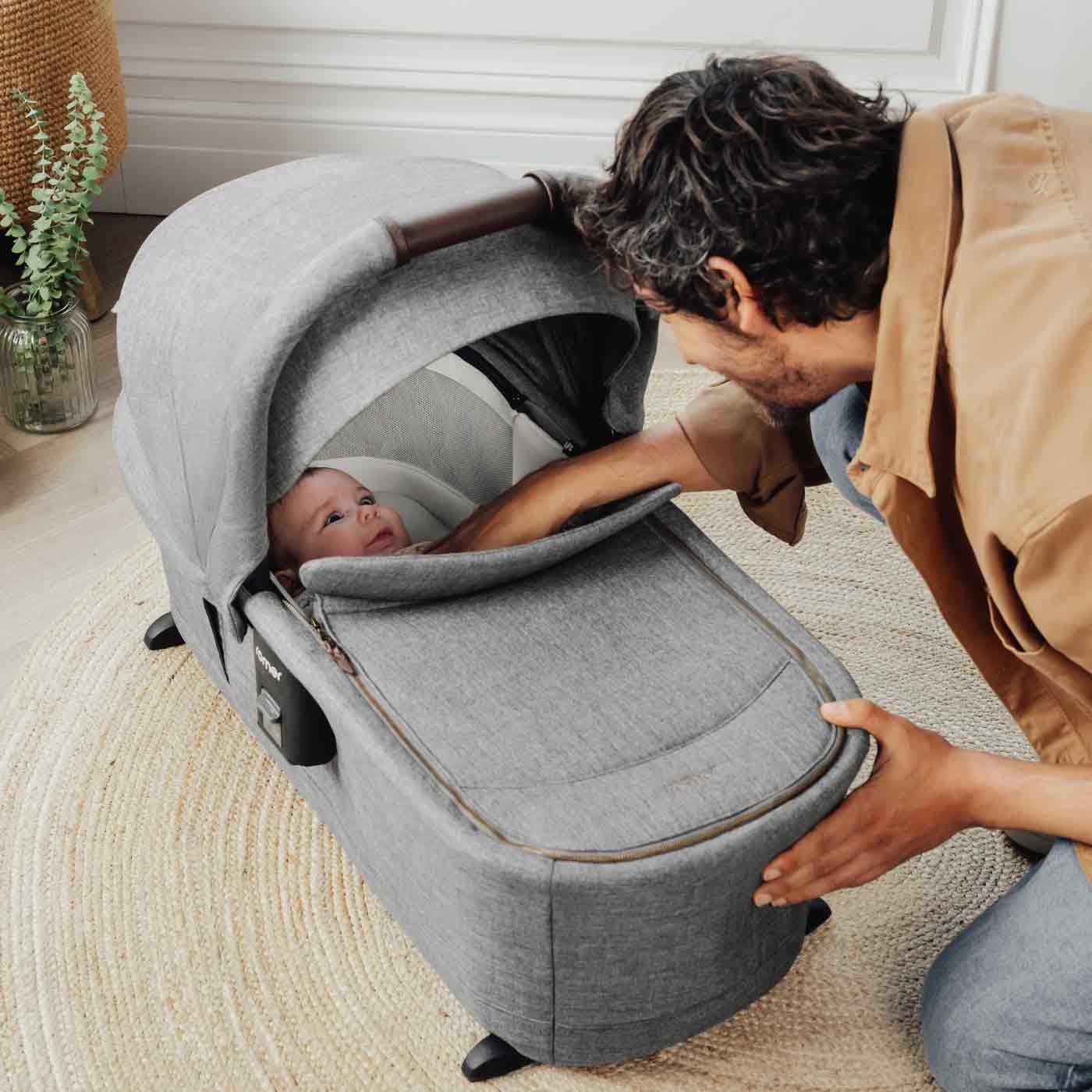 Romer Sera Bassinet - Image 29