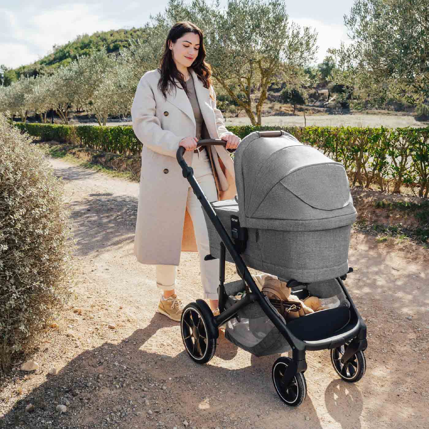 Romer Sera Bassinet - Image 30