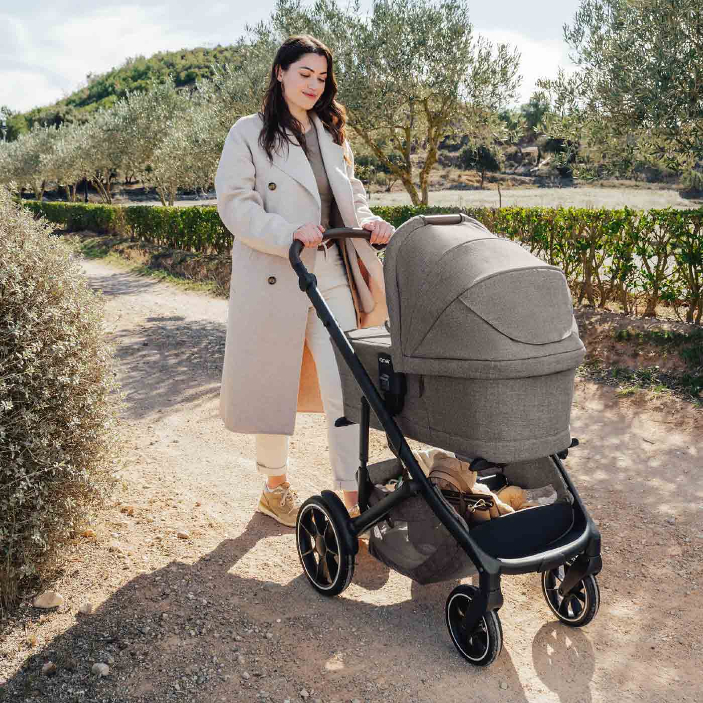 Romer Sera Bassinet - Image 4