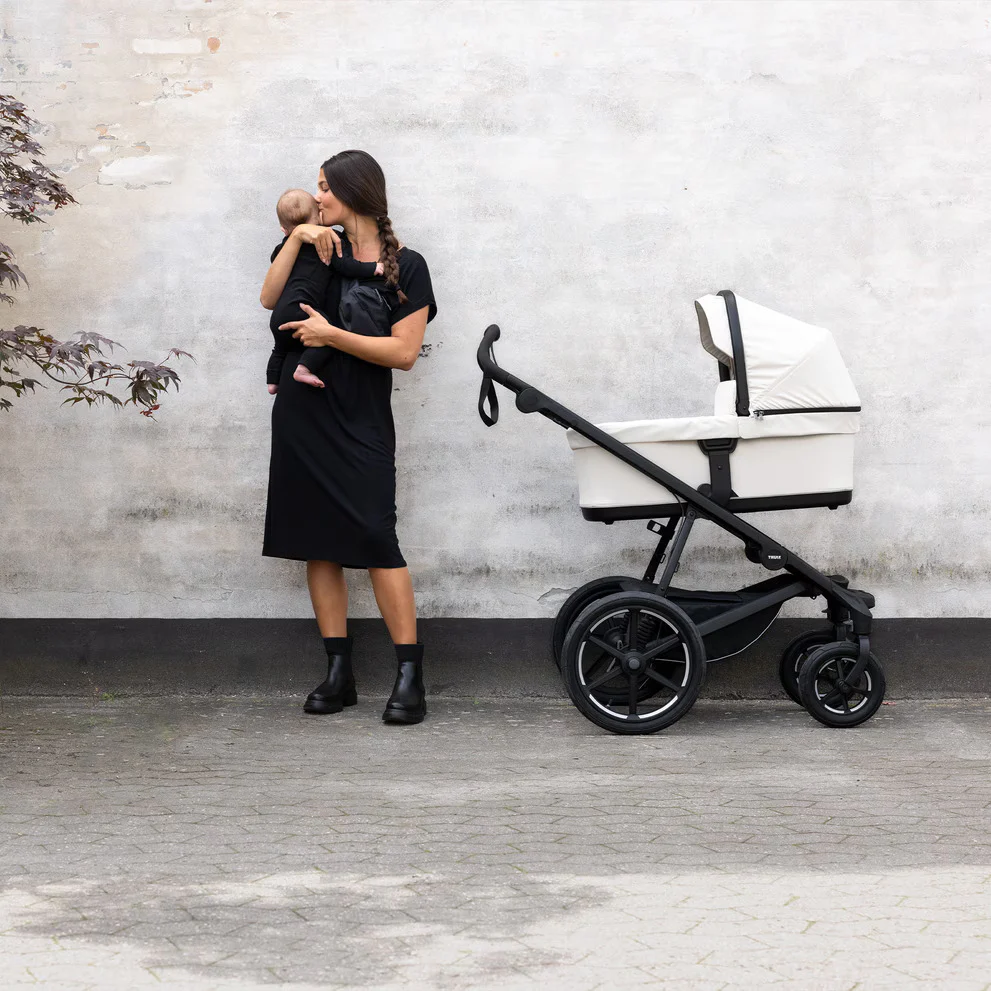 Thule Bassinet for Strollers - Image 2