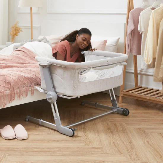 Unilove HugMe Plus Bedside Bassinet - Image 9