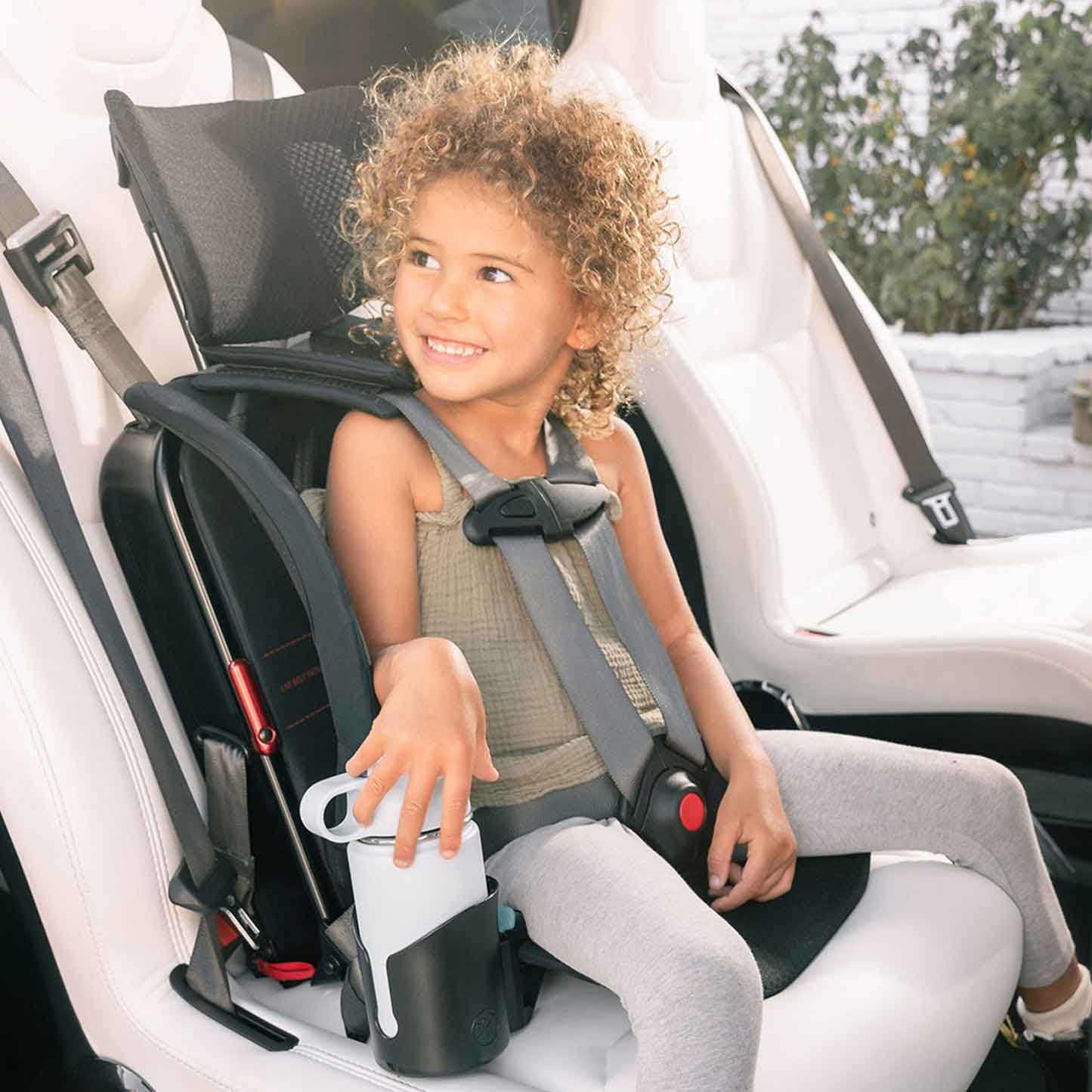 WAYB Pico Traveling Booster Car Seat - Image 10