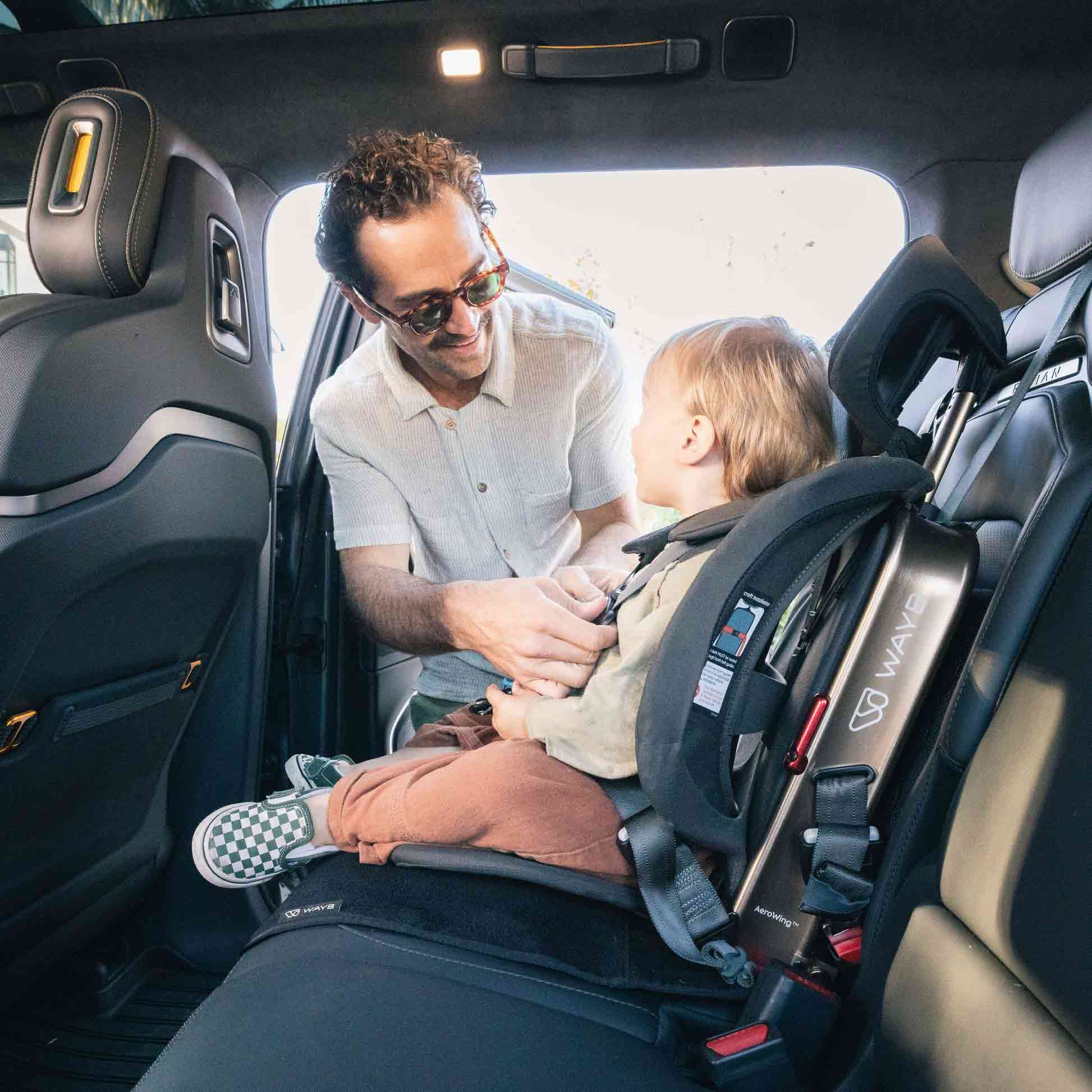 WAYB Pico Traveling Booster Car Seat - Image 9