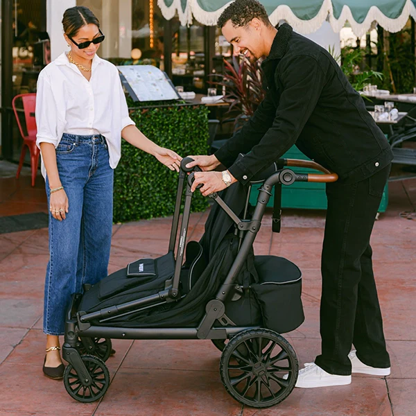 WonderFold L4 Quad Stroller Wagon - Image 23